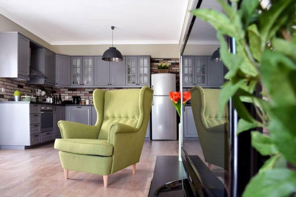 Near Acropolis, 3 Bedroom 2 Bathroom Big Beautiful Apt Athens Exterior photo